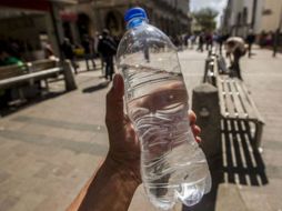 Las ventas de agua embotellada en México contrastan con las cifras de escasez del vital líquido en zonas rurales. EL INFORMADOR / ARCHIVO