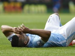 Sergio Agüero salió lesionado del juego ante Crystal Palace. EFE / F. Arrizabalaga