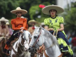 El sombrero es un objeto tradicionalmente fundamental, si no se porta está prohibido montar. EL INFORMADOR / ARCHIVO