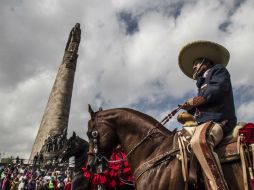 El contingente mostró con orgullo sus tradiciones. EL INFORMADOR / R. Tamayo