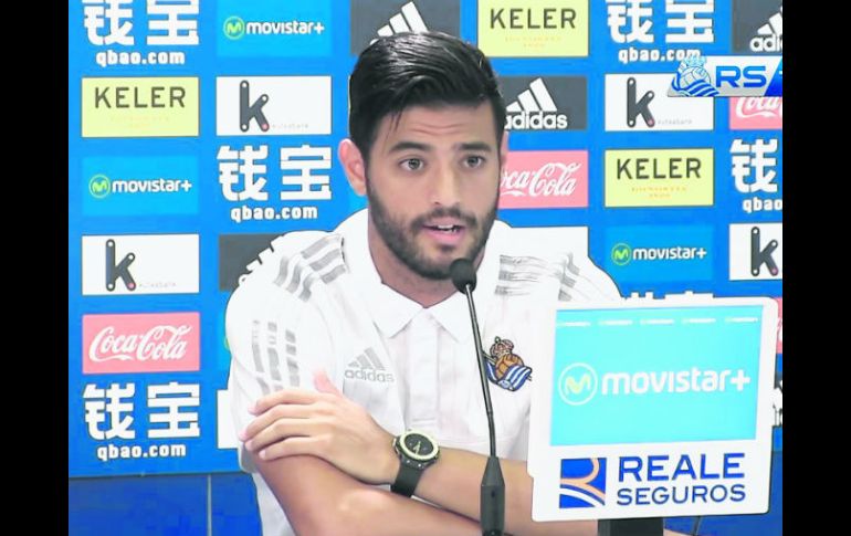 Carlos Vela verá acción hoy con la Real Sociedad frente al Espanyol de Barcelona. EFE /