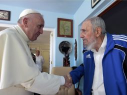 Francisco visitó en su domicilio a Fidel. AP / A. Castro