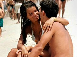 En las mujeres aún existen barreras culturales, sociales y personales que limitan el acudir al ginecólogo. AFP / ARCHIVO