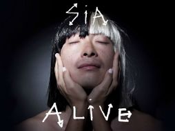 Sia asegura que la canción trata sobre la vida de Adele. YOUTUBE / SiaVEVO