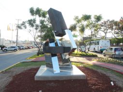 El camellón de la Avenida México acogió a sus nuevos inquilinos para brindar un paisaje urbano enriquecido por el arte. EL INFORMADOR / F. Atilano