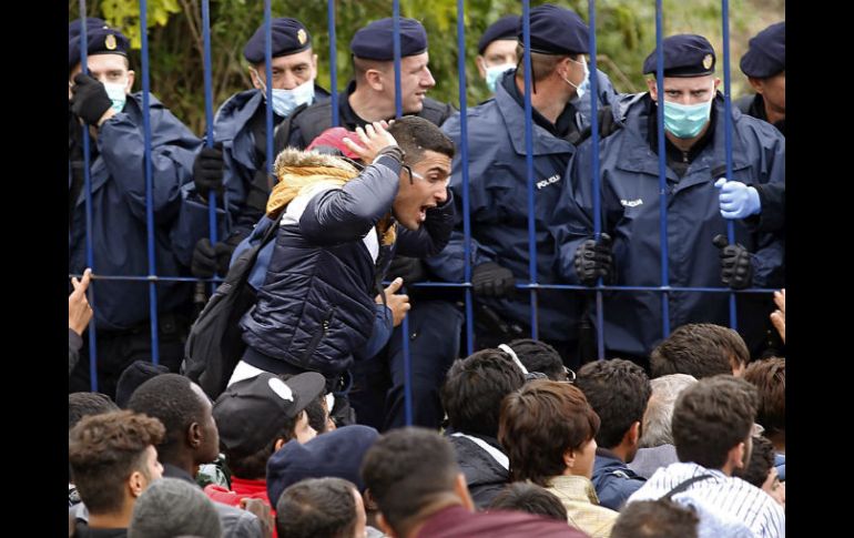 Tras el cierre de fronteras que Croacia realizó, el equilibrio político de Los Balcanes está debilitándose. EFE / A. Bat