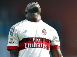 Mario Balotelli apenas pudo crear peligro. EFE / S. Arveda