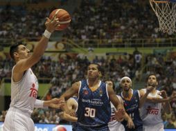 El nayarita formó parte de la quinteta inicial Merengue. EFE / S. Moreira