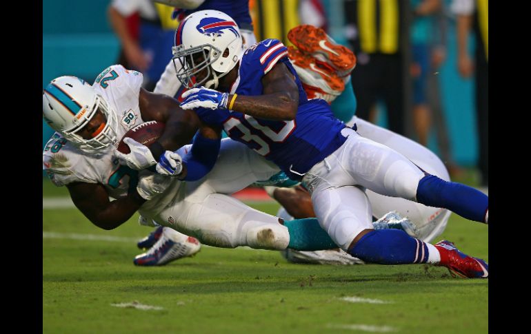 Los Bills totalizaron 429 yardas e interceptaron tres envíos de Ryan Tannehill. AFP / R. Foldy