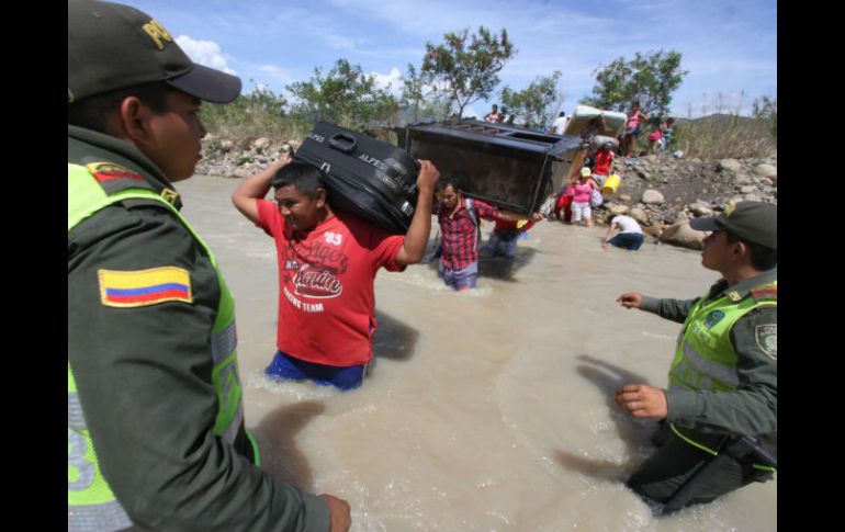 La crisis comenzó el pasado 19 de agosto, cuando Maduro ordenó el cierre de un tramo de la frontera entre Colombia y Venezuela. AP / E. Mancilla