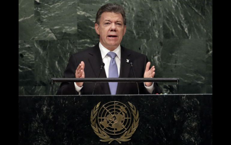 El presidente de Colombia agradeció a la comunidad internacional por su apoyo a los esfuerzos de paz de los colombianos. AP / R. Drew