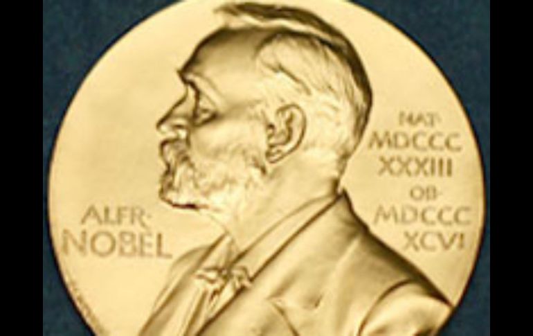 La medalla con el rostro de Alfred Nobel se ha otorgado cada año a los premiados,tal reconocimiento se ha entregado desde 1901 ESPECIAL / http://www.nobelprize.org