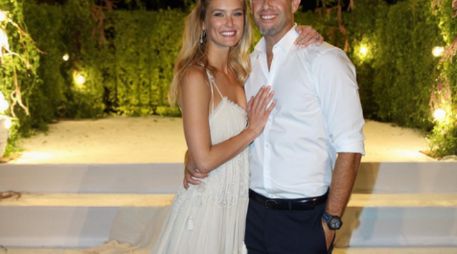 La modelo compartió la primera foto de su matrimonio en su cuenta de Instagram. INSTAGRAM / barrefaeli