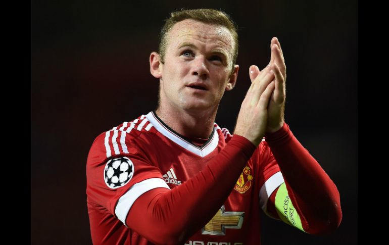 Wayne Rooney buscará confirmar el buen momento de los Red Devils. AFP / P. Ellis