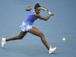 Venus logró ganar a Vinci, en especie de 'venganza' por su hermana Serena. AP / F. Dufour