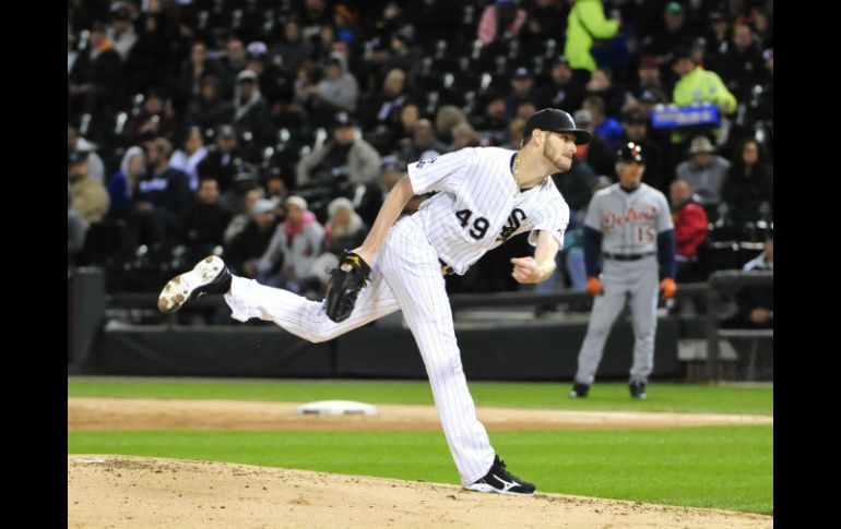 El pitcher abridor de los Medias Blancas de Chicago recetó tres 'chocolates' ayer. AP / D. Banks