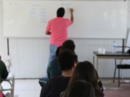 Según estudio de Mexicanos primero, 52% de los docentes no tienen un buen nivel de inglés y no deberían estar impartiendo la materia. EL INFORMADOR / ARCHIVO