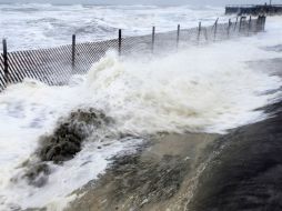 La tempestad se desplaza al mar y se dirigen a la costa italiana. AP / L. M. Nichols