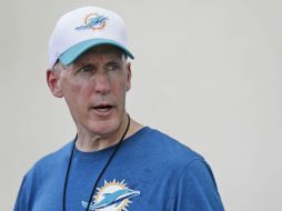 Philbin tenía un récord de 24 victorias y 28 derrotas en sus tres años al frente del equipo desde el 2012. AP / ARCHIVO