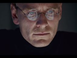 El filme presenta un retrato de la vida del cofundador de la compañía Apple, protagonizado por Michael Fassbender. YOUTUBE / Cinescondite Rises