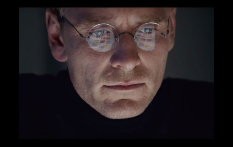 El filme presenta un retrato de la vida del cofundador de la compañía Apple, protagonizado por Michael Fassbender. YOUTUBE / Cinescondite Rises