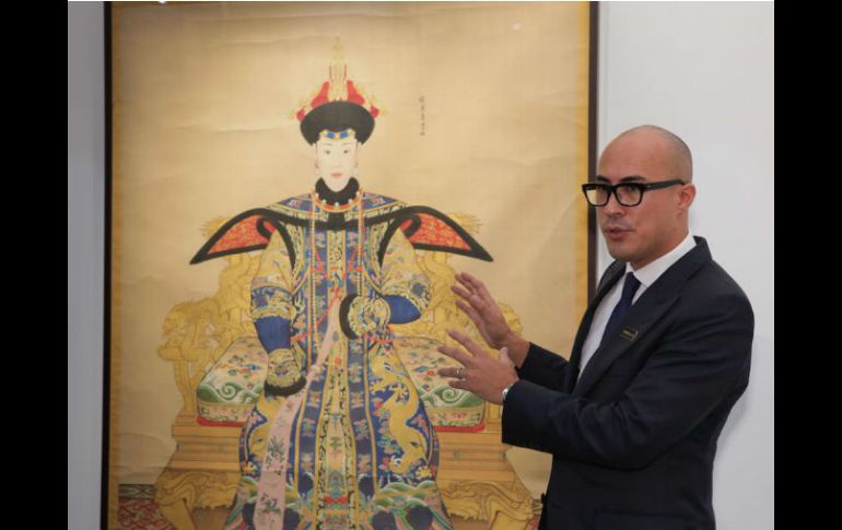 La obra muestra a Chunhui vestida con el traje de ceremonia para convertirse en Consorte Imperial, en 1737, a los 24 años. TWITTER / @Sothebys