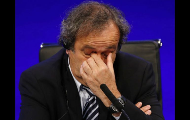 Michel Platini ha sido castigado 90 días por la Comisión de Ética de FIFA. AP / ARCHIVO