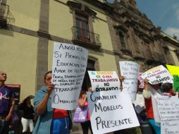 Los manifestantes expresaron su rechazo a Angélica Fuentes. EL INFORMADOR / F. Atilano