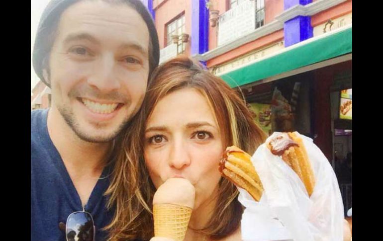 Roberto con Marianna Burelli, la otra chica que señalan como su novia 'oficial'. INSTAGRAM /