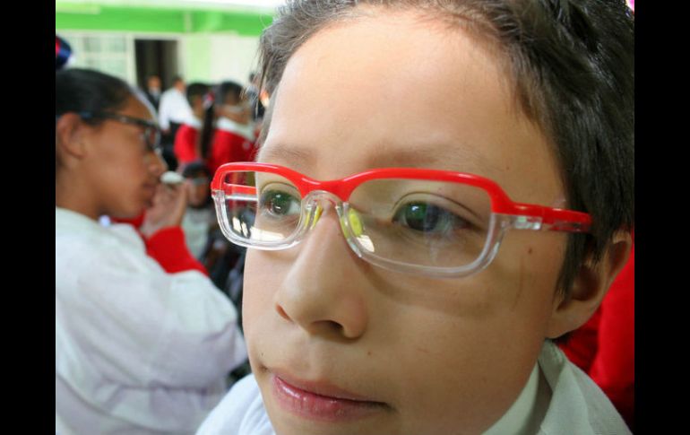 Especialista del IPN considera que algunos problemas visuales en los niños pueden corregirse con gafas y terapia visual. EL INFORMADOR / ARCHIVO