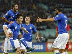 Los Azzurri se metieron al campo del Baki Olimpiya Stadionu para imponer condiciones ante Azerbaiyán. EFE / Z. Kurtsikidze