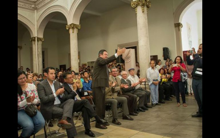 Navarrete Ruiz, estuvo presente en la toma de protesta como alcalde de Jorge Ortiz Ortega en Moroleón. TWITTER / @Navarretecarlos