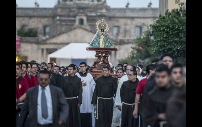 Tras la misa de Patrocinio en la explanada del Cabañas, la imagen regresó a la Catedral Metropolitana, de donde saldrá esta mañana. EL INFORMADOR / R. Tamayo