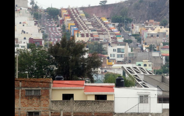 De continuar este rezago, las personas con acceso a crédito hipotecario se verán obligados a comprar vivienda fuera de la capital. EL INFORMADOR / ARCHIVO