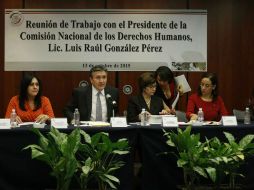 El ombudsman plantea que en Ayotzinapa no habrá justicia si no se acompaña y atiende a las víctimas con respeto. NTX / ESPECIAL