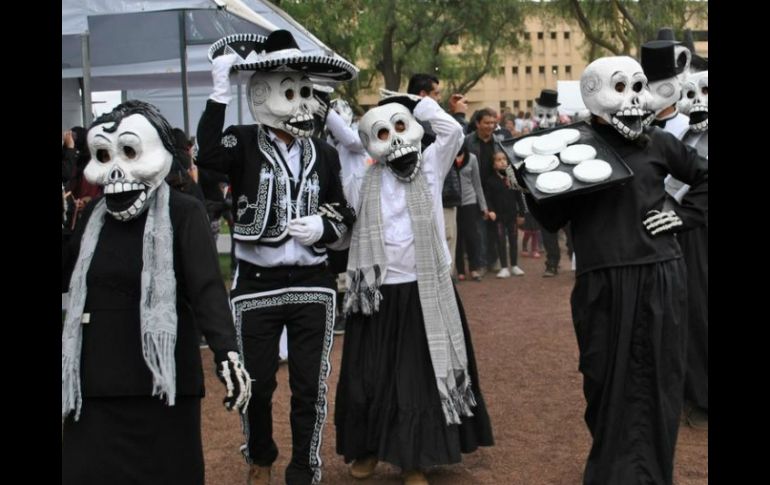 La Feria de las Calacas es considerada una oportunidad para ofrecer otras formas del Día de Muertos en los estados de la república. TWITTER / @conaculta