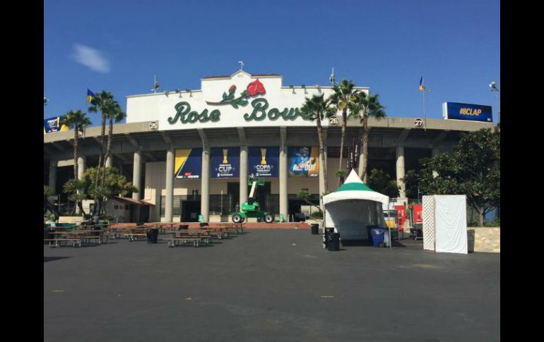 La final se llevaría a cabo en el Rose Bowl de Pasadena, California, mientras que las semifinales serían en Nueva Jersey. TWITTER / @RoseBowlStadium