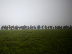 Según medios, el grupo de inmigrantes no obedeció la orden de los oficiales de detenerse y regresarse. AP / M. Schrader