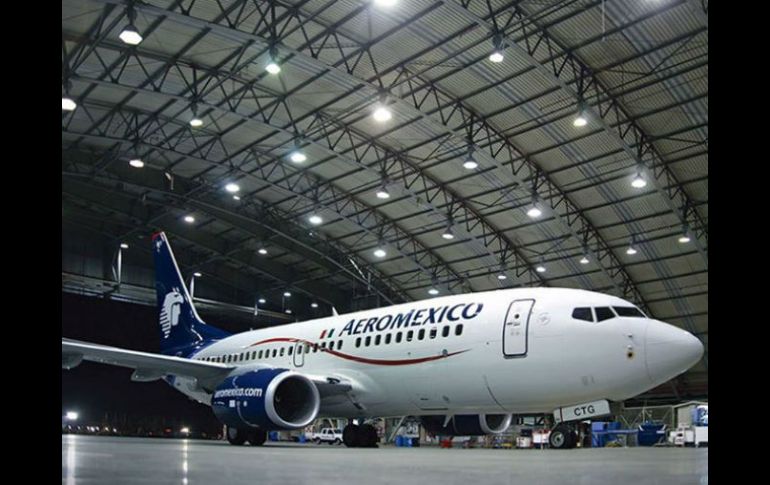 La aerolínea prepara su futuro con aviones eficientes, señalan. FACEBOOK / Aeromexico