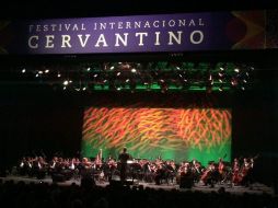 El público celebró la presentación llena de una técnica precisa y pasión. TWITTER / @cervantino