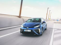 TOYOTA. El auto de pila de combustible se presentó esta semana para el mercado europeo. ESPECIAL / CORTESÍA