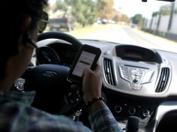 La fiscal del condado comenta que la gente debe tomar precauciones cuando usa cualquier servicio de autos privados como Uber. EL INFORMADOR / ARCHIVO