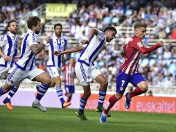 Reyes no pudo con la gran ofensiva Rojiblanca, al último salió con tarjeta roja. AP / A. Barrientos