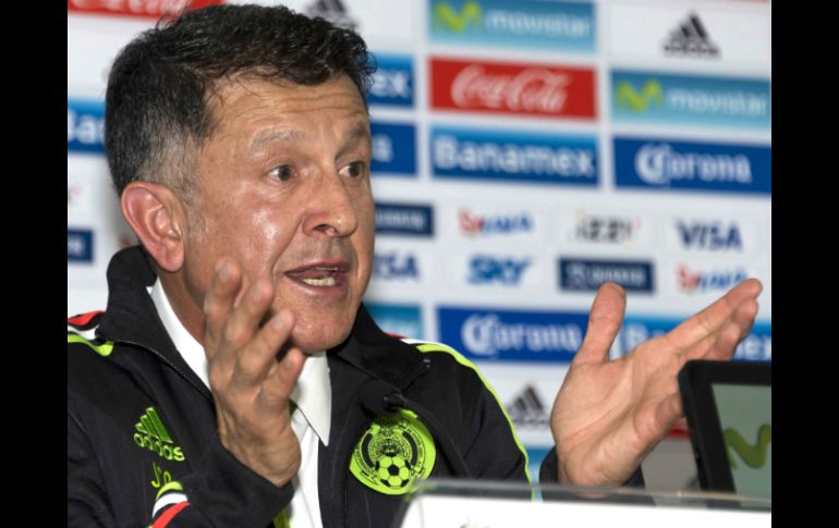 Osorio quiere acercarse a los elementos que podría tomar en cuenta para el Tri. AFP / ARCHIVO