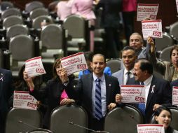 Diputados del PAN protestan por el monto del IVA en la frontera. La alianza PRI- PVEM- PES rechazó esa y otras propuestas. SUN / J. Reyes