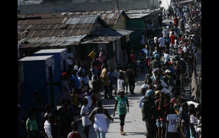 Barrio de Cite Soleil.  Aproximadamente 2,000 residentes han huido de sus viviendas desde el viernes por temor. AP / ARCHIVO