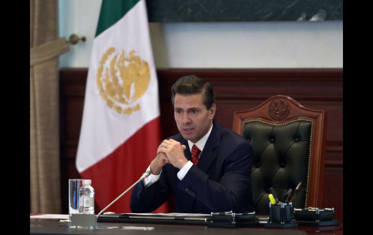 Peña Nieto y su equipo analizaron la información que se tiene sobre la fuerza y trayectoria del huracán. NTX / ESPECIAL