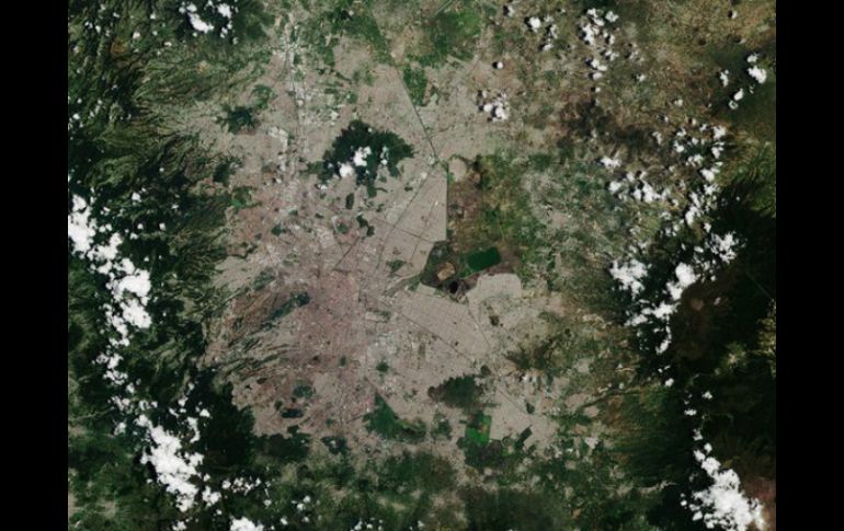 La instantánea muestra una vista de la poblada capital de México. TWITTER / @esa