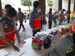 La Cruz Roja y gobiernos estatales toman la iniciativa para apoyar a la población afectada. NTX / I. Hernández