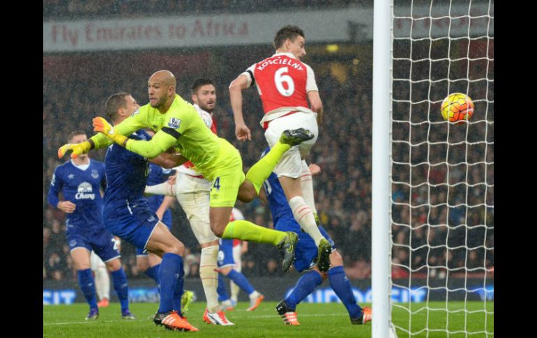 Laurent Koscielny anotó el segundo gol de los Gunners. AP / A. Davy